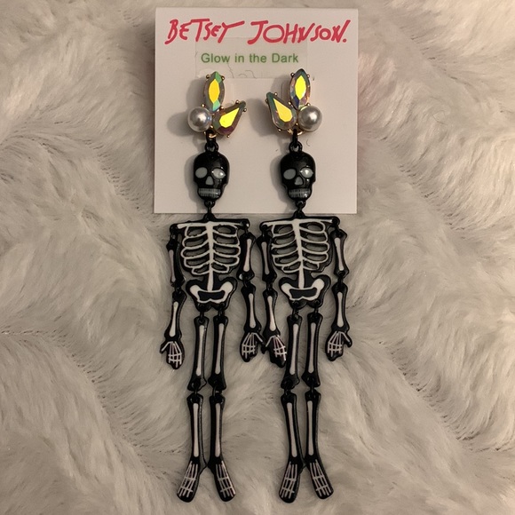 Betsey Johnson Jewelry - ‼️ LAST PAIR ✨HP✨ $58 Betsey Johnson Glow In the Dark Skeleton Drop Earrings